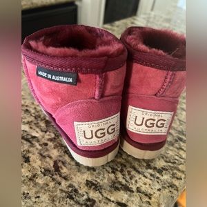 Kids Uggs boots burgundy made in Australia size 8